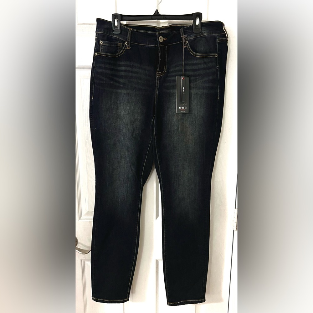 NWT Torrid 16T premium jeans. Skinny, dark wash, tall.